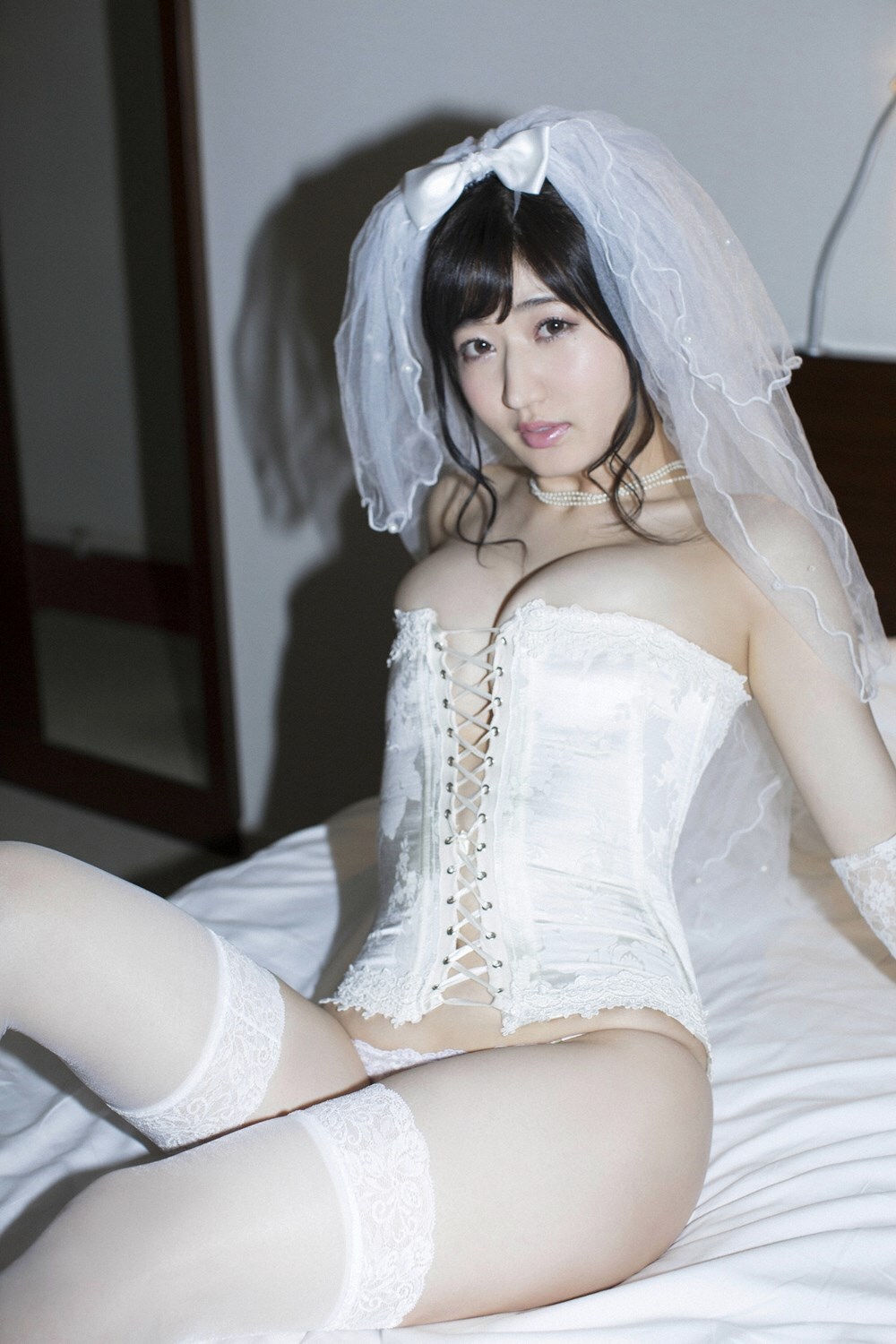 YS-Web-Vol.784 Mayu Tsukishiro 月城まゆ Peach Hip Girl